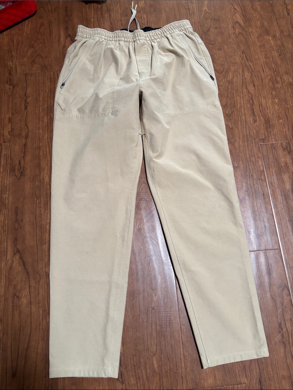 Lululemon Utilitech Khaki Pull-On Classic Pants